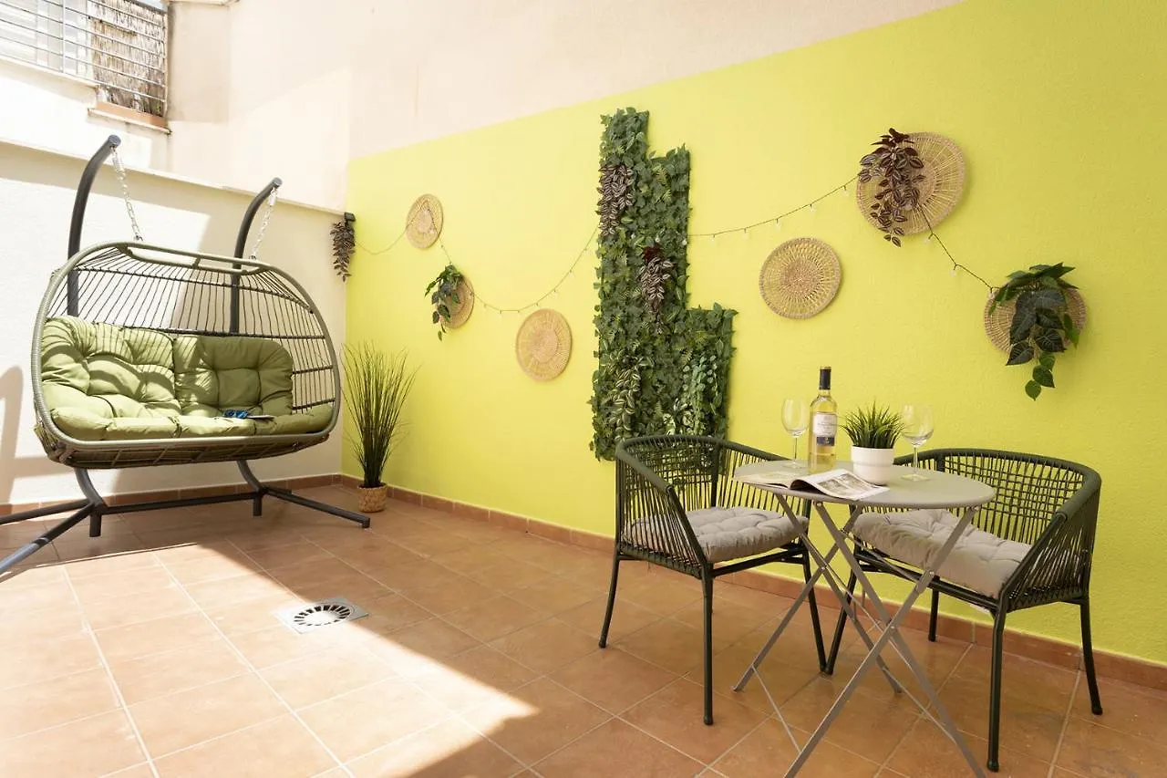 -Malagasunapts-Capuchino Studio 0*, Malaga