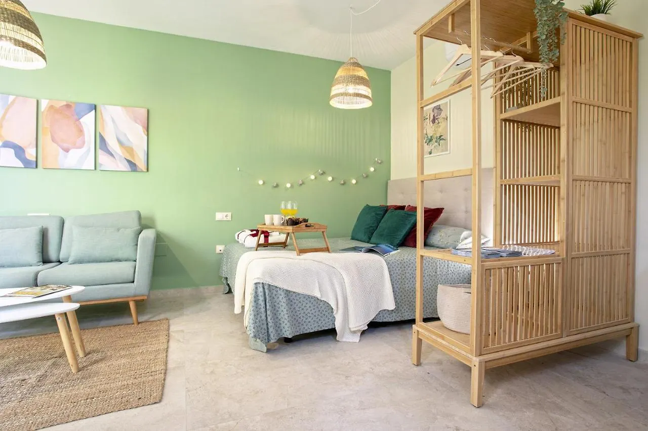 -Malagasunapts-Capuchino Studio Malaga