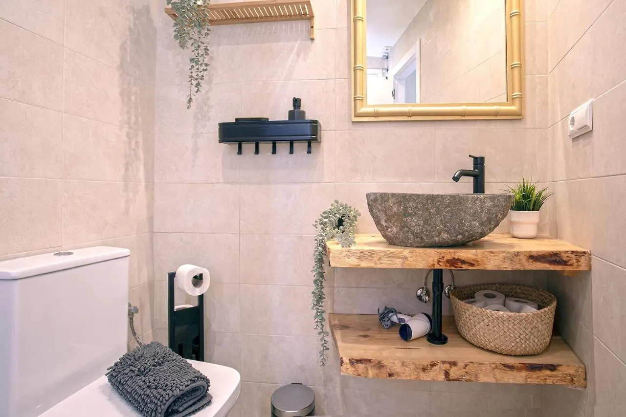 -Malagasunapts-Capuchino Studio Malaga